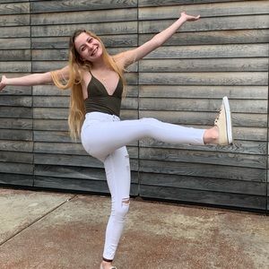 Meet your Posher, Celestyna